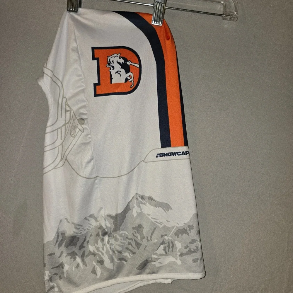 Denver Broncos NFL GIVEAWAY Retro D Snowcap Helmet SKI MASK Mile High 12/24/23